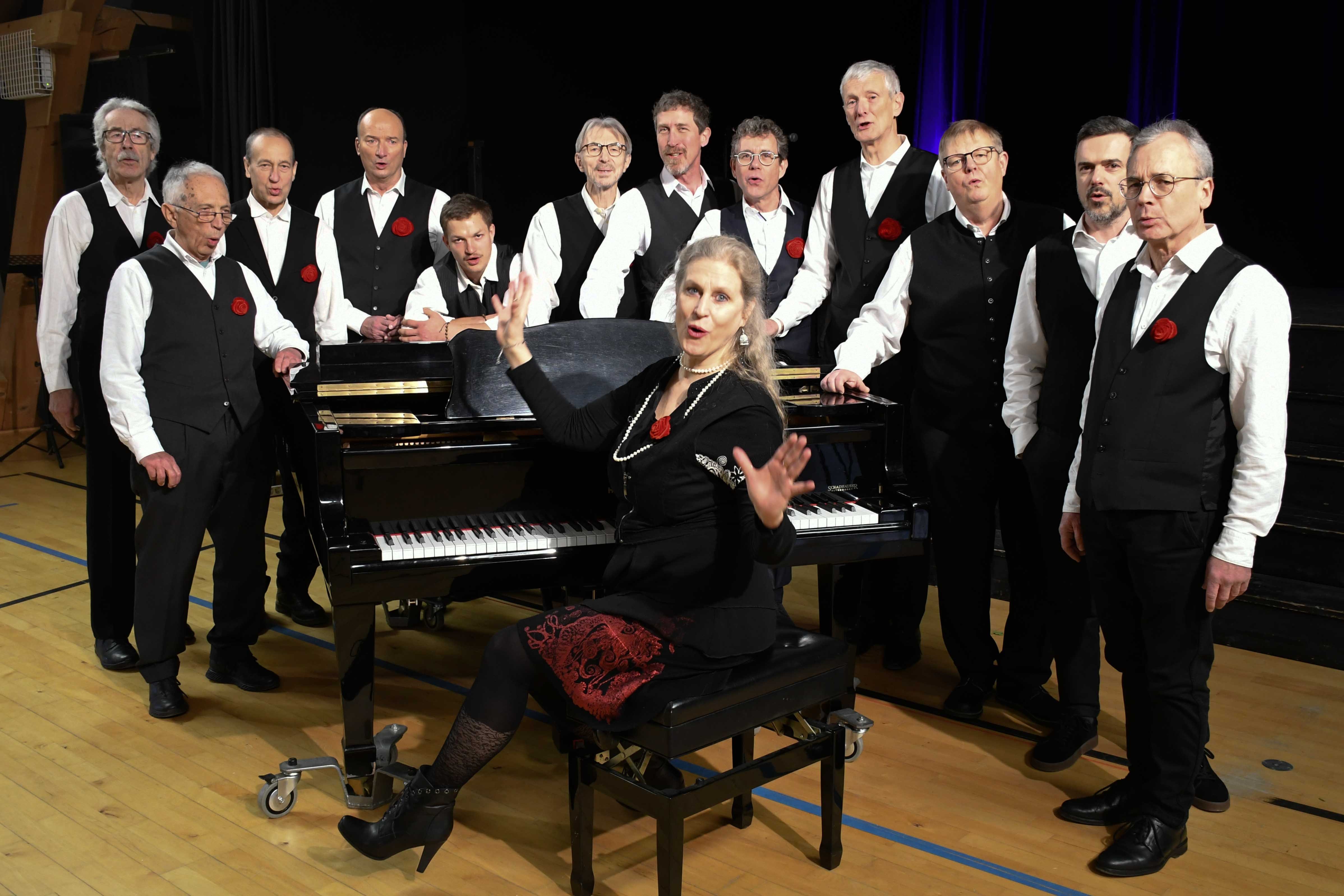Die RosenKavaliere mit Sopranistin Anja Schwarze-Janka am Klavier